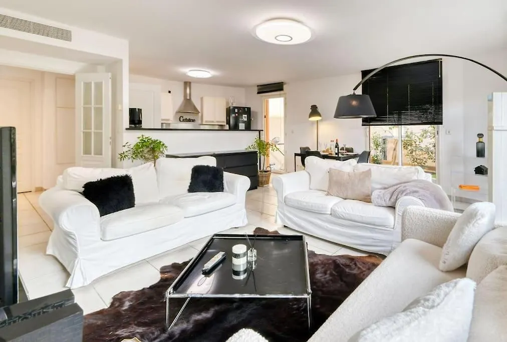 Apartment Duplex Design, Calme, Au Vallon Des Auffes, Bord De Mer Marseille