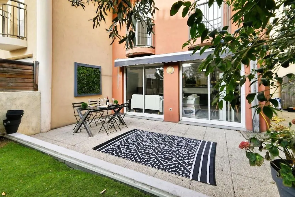 Apartment Duplex Design, Calme, Au Vallon Des Auffes, Bord De Mer Marseille